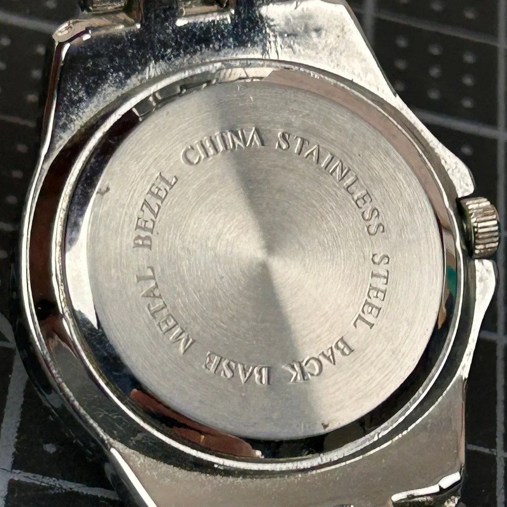 Silver Tone Quartz Watch‎ Rhinestone Bezel Floating Crystals White Dial